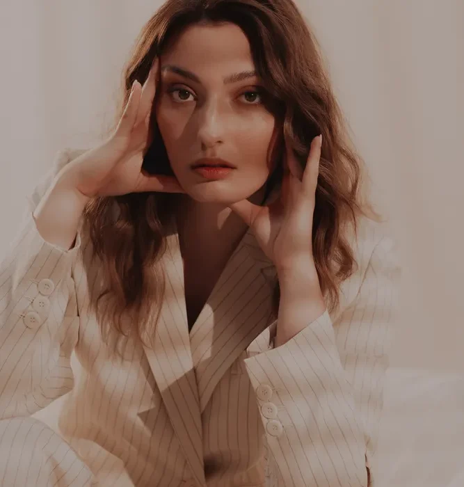 Agence Must Model - Charlotte charlotte