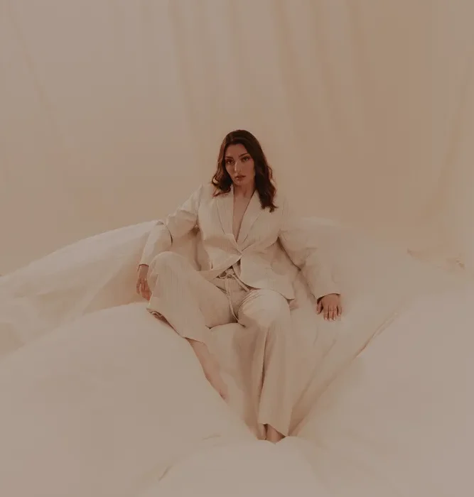 Agence Must Model - Charlotte charlotte