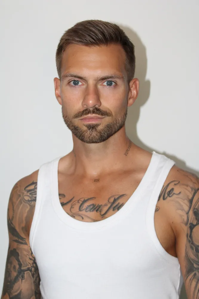 Agence Must Model - agence de mannequins hommes agence de mannequins hommes
