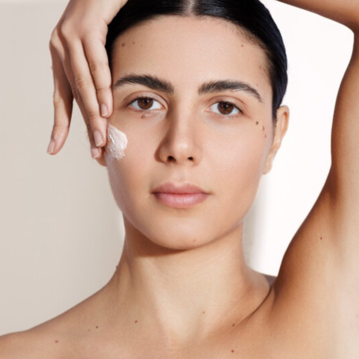 Agence Must Model - Ana-Maria